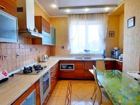 будинок за адресою Веселкова