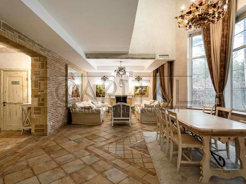 будинок за адресою Валова вул., 1