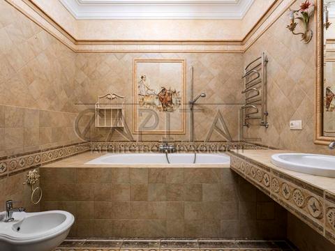 будинок за адресою Валова вул., 1