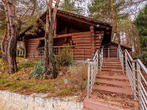 будинок за адресою Валова вул., 1