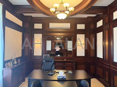 комерційна за адресою Хрещатик вул. (Kreschatic), 7/11