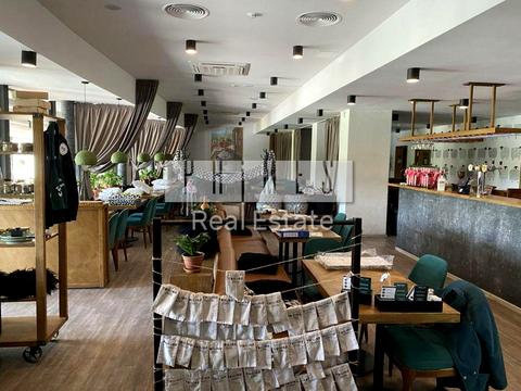 комерційна за адресою Русанівська набережна вул., 4