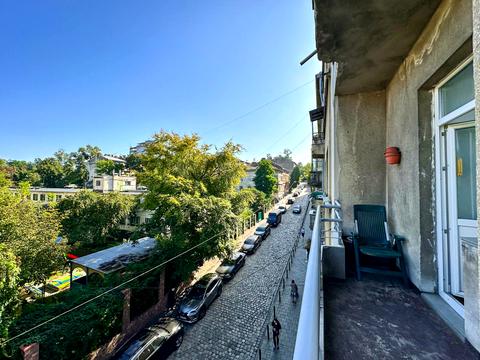 квартира за адресою Павла Грабовського вул., 6а