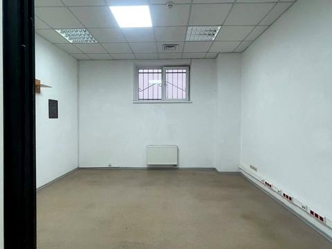 комерційна за адресою Джерельна вул., 39