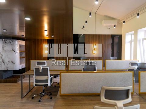 комерційна за адресою Панаса Мирного вул., 8