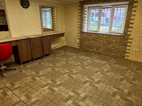 комерційна за адресою Олександра Богомольця вул., 7