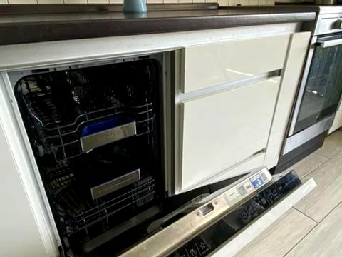 квартира по адресу Ярослава Гашека бульв., 8-А