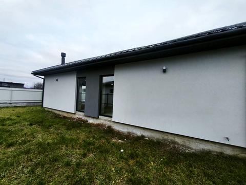 дом по адресу Чеська