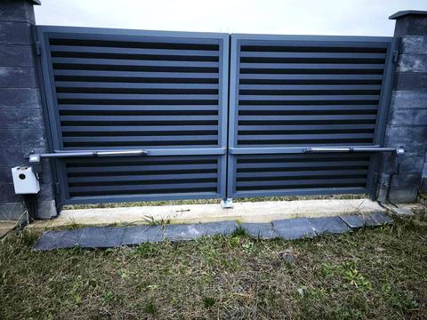 дом по адресу Чеська