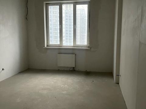 квартира за адресою Академіка Глушкова просп., 42