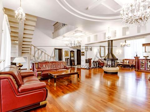 будинок за адресою смт. Козин, Лугова вул.