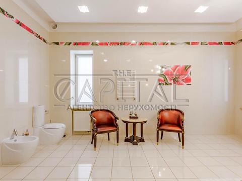 будинок за адресою смт. Козин, Лугова вул.