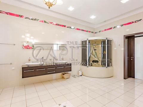 будинок за адресою смт. Козин, Лугова вул.