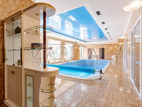 будинок за адресою смт. Козин, Лугова вул.