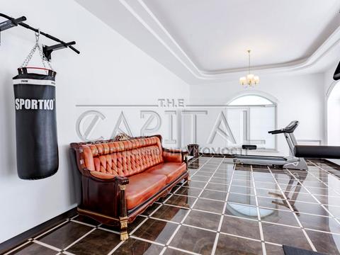 будинок за адресою смт. Козин, Лугова вул.