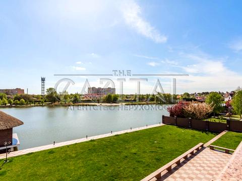 будинок за адресою смт. Козин, Лугова вул.