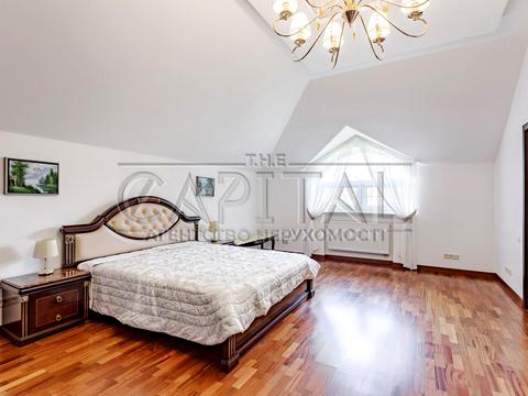 будинок за адресою смт. Козин, Лугова вул.