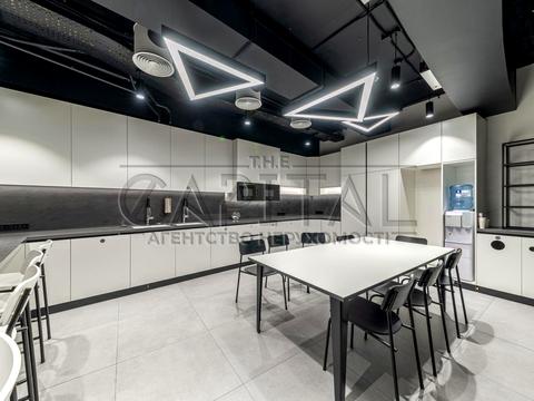 комерційна за адресою Євгена Коновальця вул. (Щорса), 36-В