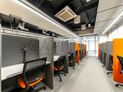 комерційна за адресою Євгена Коновальця вул. (Щорса), 36-В