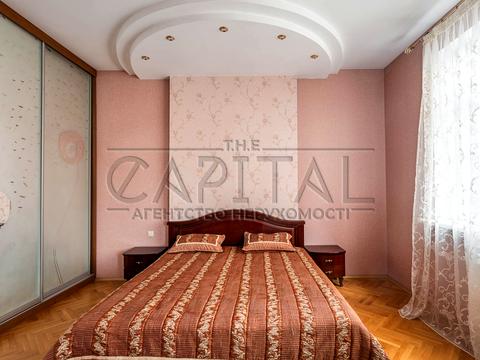 квартира за адресою Євгена Коновальця вул. (Щорса), 32-Б