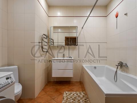 квартира за адресою Євгена Коновальця вул. (Щорса), 32-Б