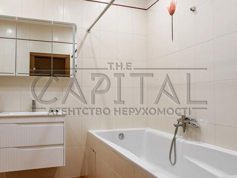 квартира за адресою Євгена Коновальця вул. (Щорса), 32-Б