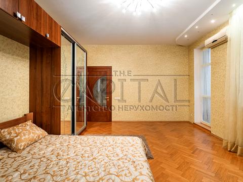 квартира за адресою Євгена Коновальця вул. (Щорса), 32-Б