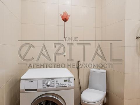 квартира за адресою Євгена Коновальця вул. (Щорса), 32-Б