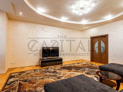 квартира за адресою Євгена Коновальця вул. (Щорса), 32-Б