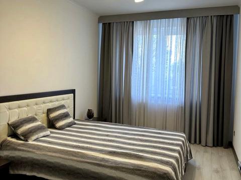 квартира за адресою Земельна вул., 5