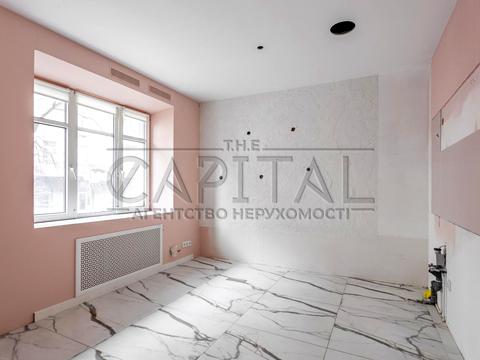 комерційна за адресою Дарвіна вул., 5