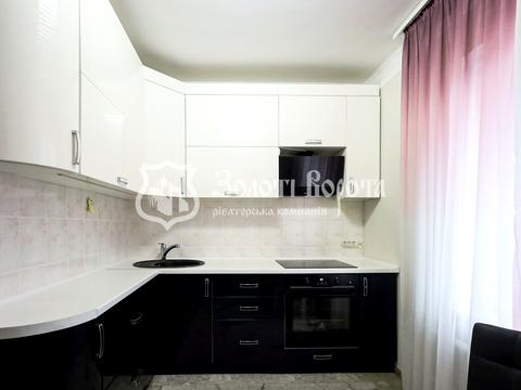 квартира по адресу Ревуцкого ул., 13