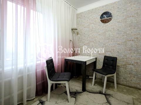 квартира по адресу Ревуцкого ул., 13