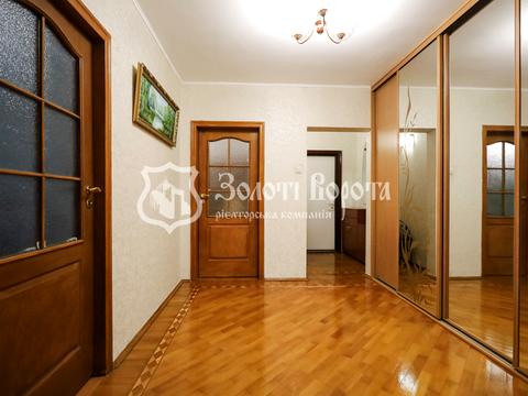 квартира по адресу Ревуцкого ул., 13