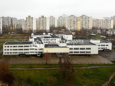 квартира по адресу Ревуцкого ул., 13