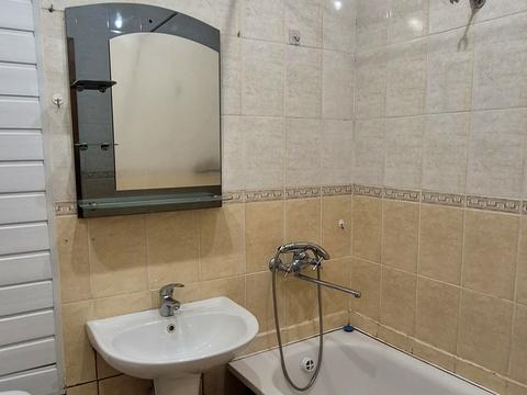 квартира за адресою Михайла Лушпи просп., 52