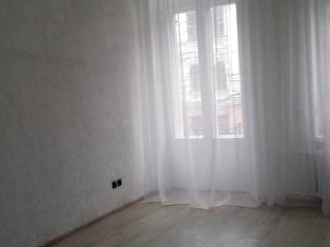 комерційна за адресою Глинки, 12