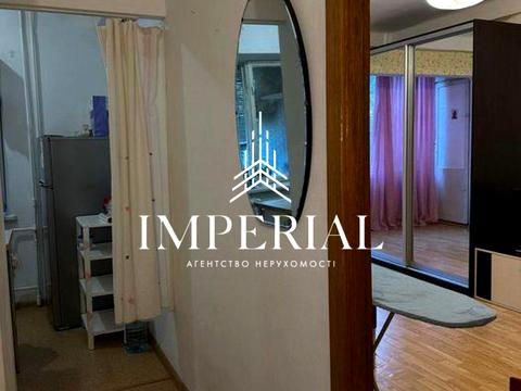 комерційна за адресою Русанівська набережна вул., 12/1