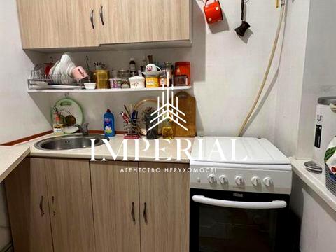 комерційна за адресою Русанівська набережна вул., 12/1