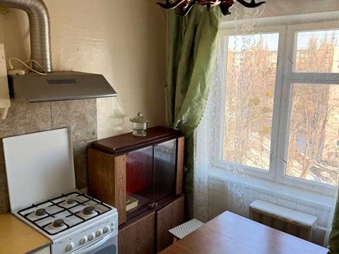 квартира за адресою Євгена Коновальця вул. (Щорса), 35