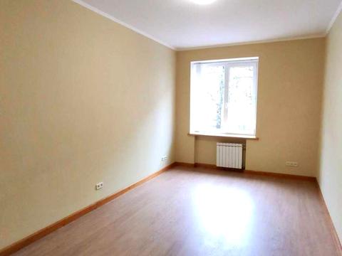 комерційна за адресою Круглоуніверситетська вул., 17