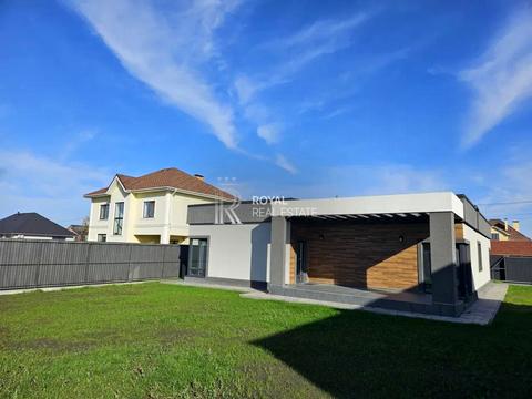 дом по адресу Садова