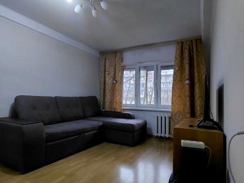 квартира за адресою Ореста Левицького вул. (Академіка Курчатова), 4