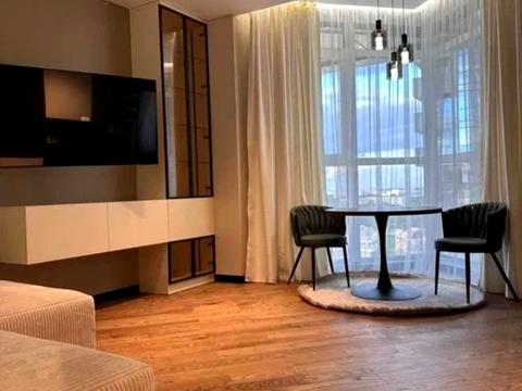 квартира за адресою Андрія Верхогляда вул. (Михайла Драгомирова), 14-А