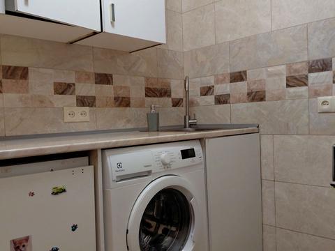 квартира за адресою Ореста Левицького вул. (Академіка Курчатова), 4