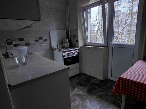 квартира за адресою Ореста Левицького вул. (Академіка Курчатова), 4