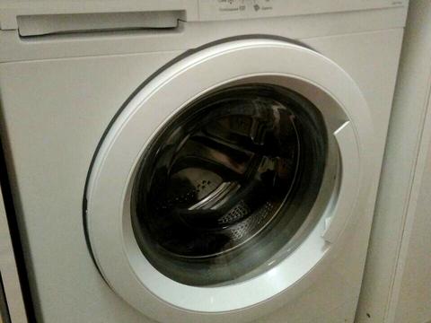 квартира за адресою Ореста Левицького вул. (Академіка Курчатова), 4