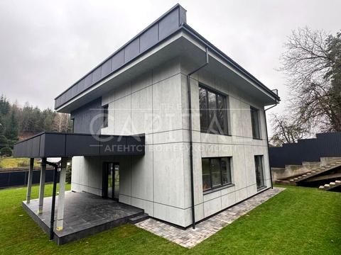 будинок за адресою с. Лісники, Стежки вул.