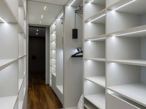 квартира по адресу Днепровская набережная ул., 18-А