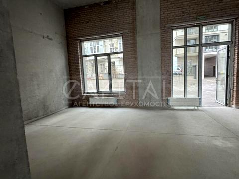 комерційна за адресою Набережно-Хрещатицька вул., 21